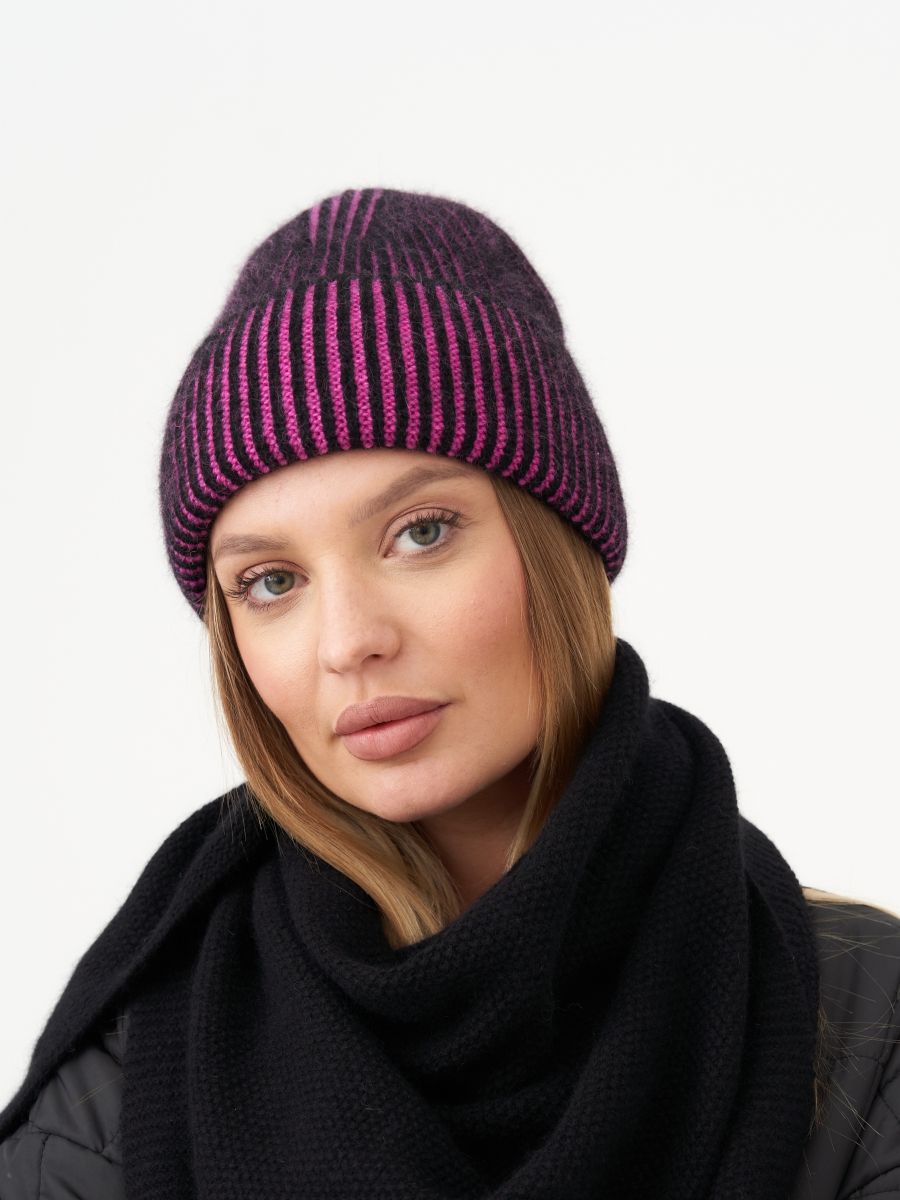 Эмма шапка енот черный + фуксия