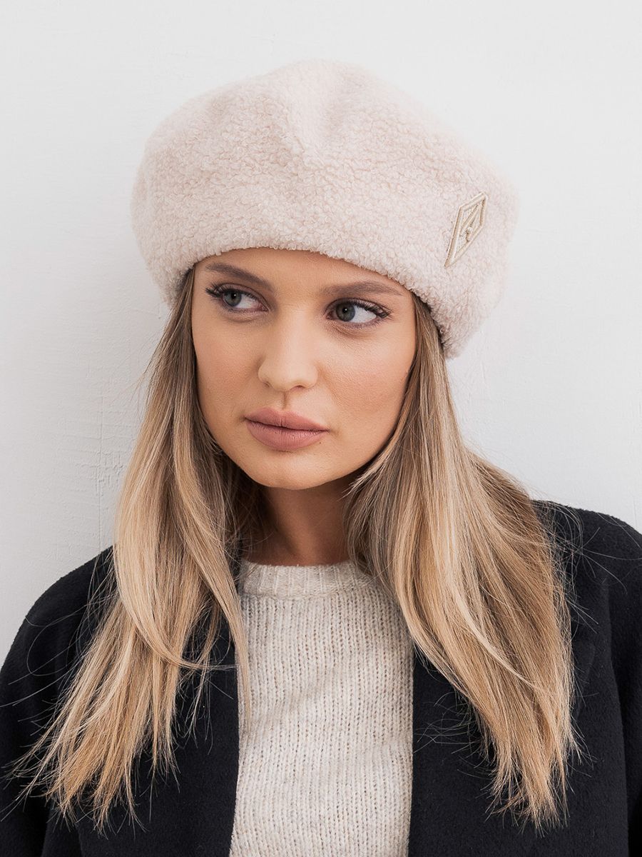 Фемина А шеврон берет трикотаж барашек на фл.п. молочный