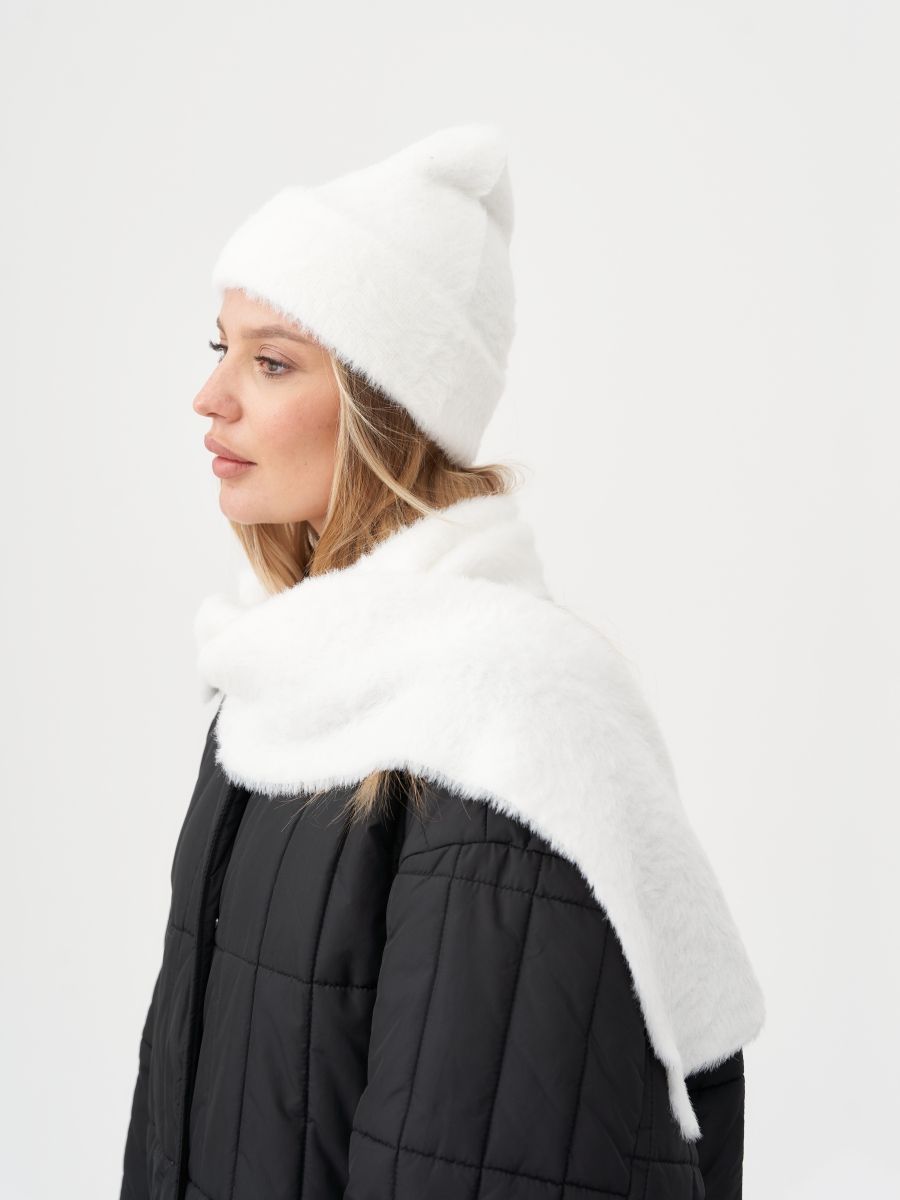 Чили шапка + Сакура шарф комплект эко-мех белый