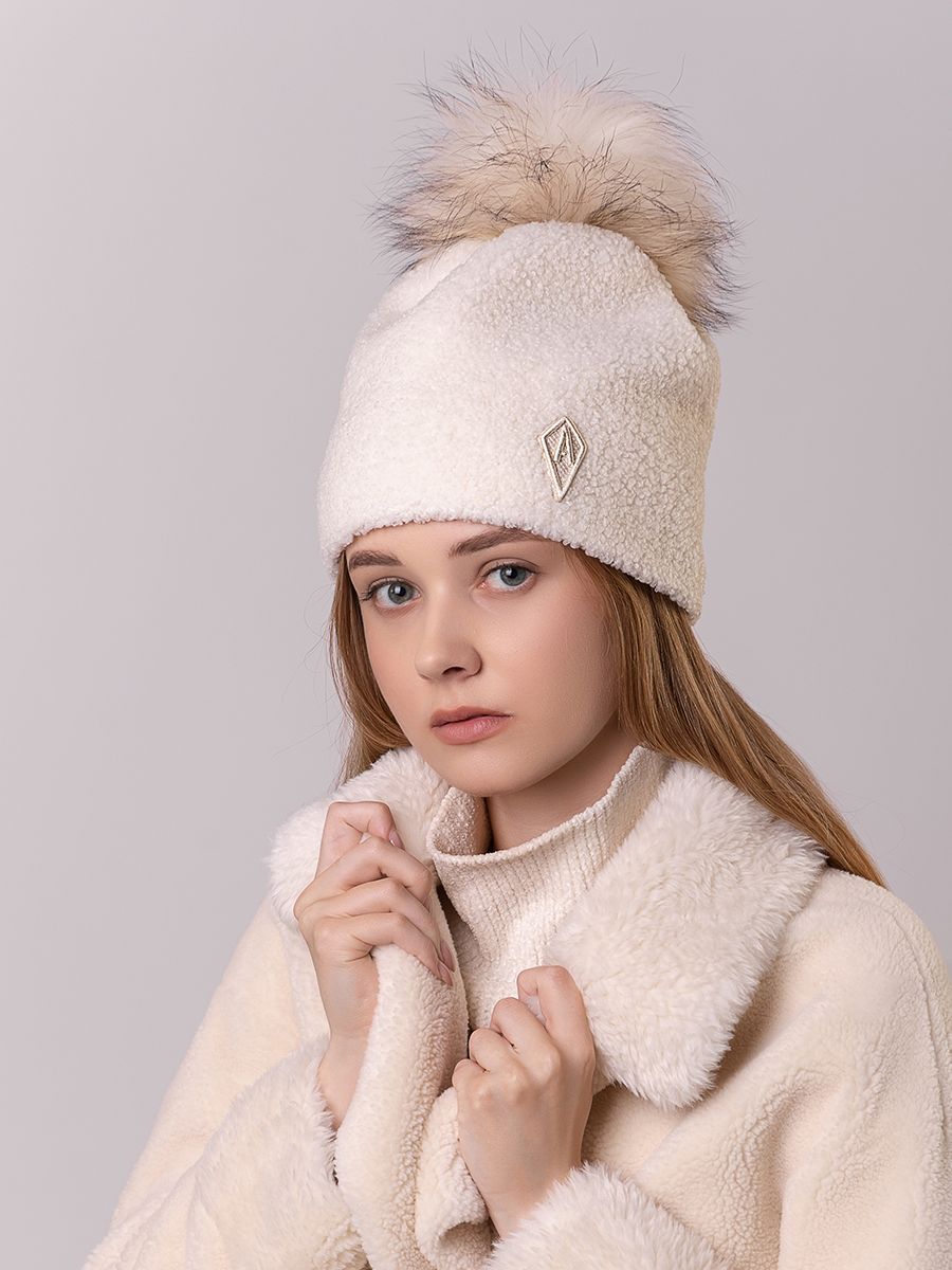А шеврон помпон шапка 020/1 трикотаж барашек на фл.п. белый