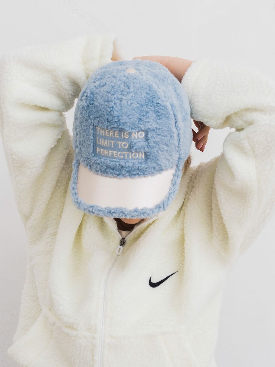 Совершенство бейсболка 006/у экомех тедди на фл.п. голубой + экокожа молочный перламутр