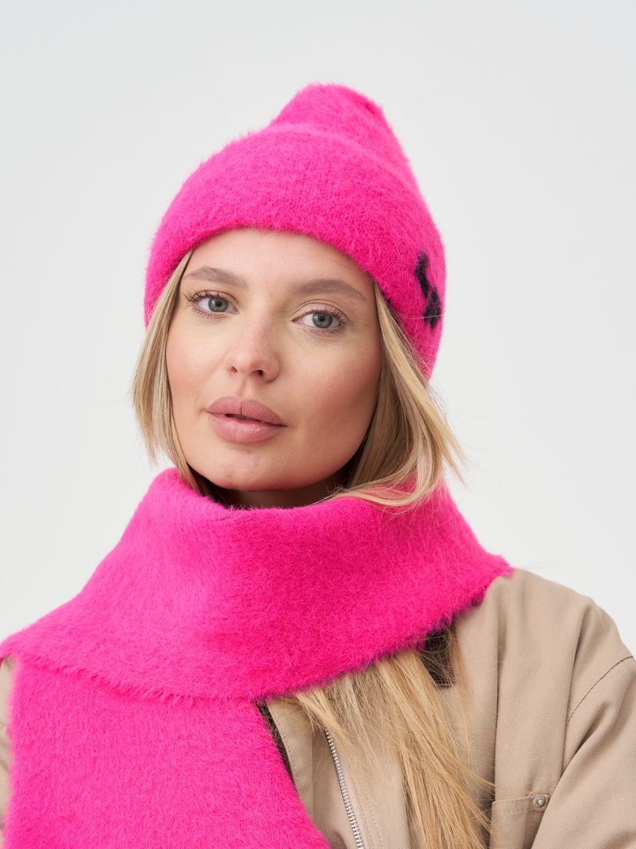 Чили шапка эко-мех фуксия