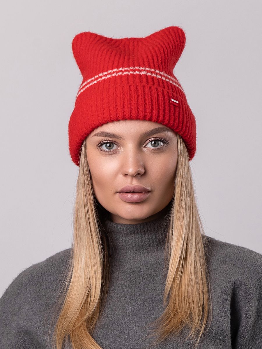 Такка шапка як красный + молочный