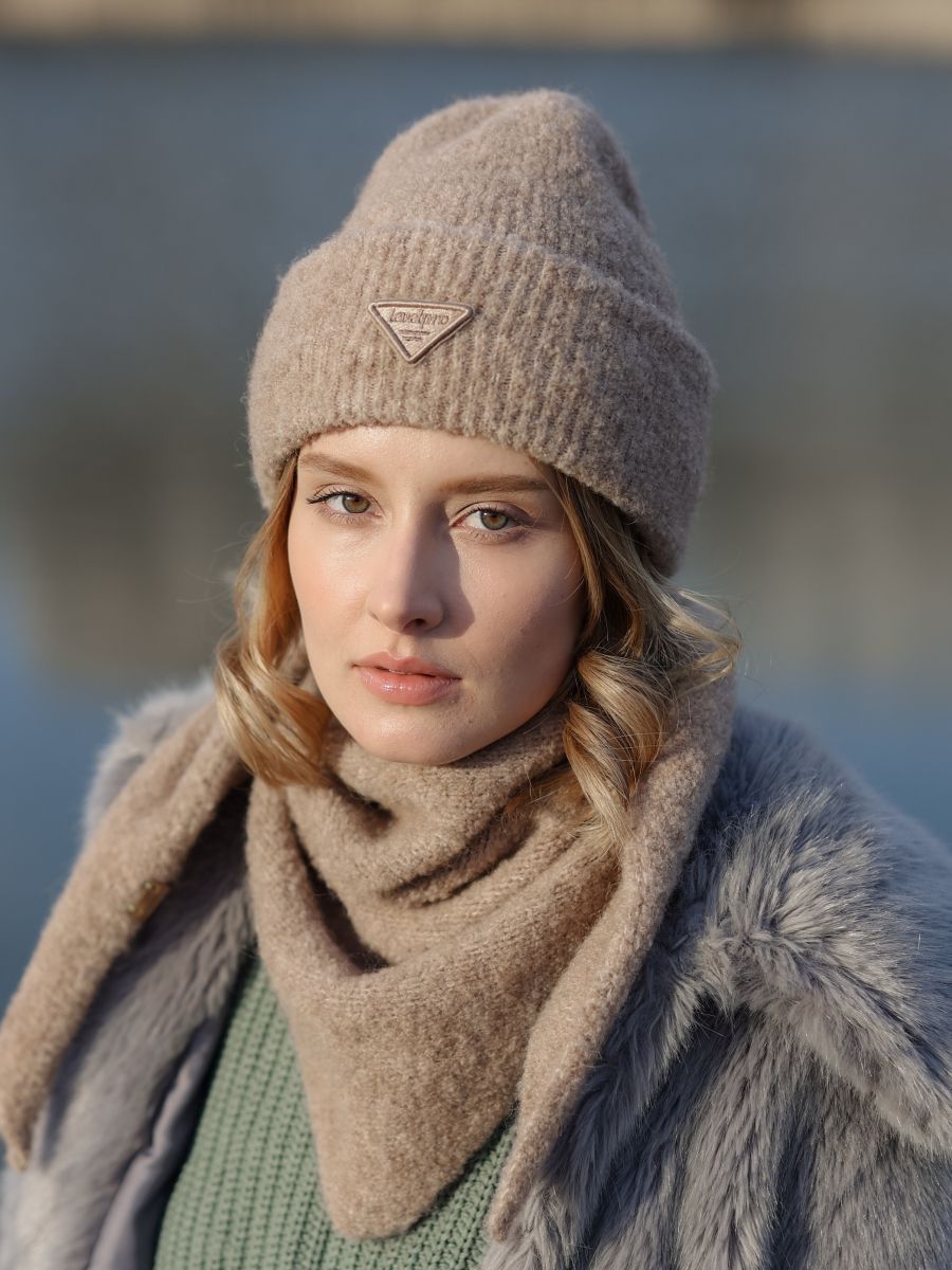 Рио шапка + Пати косынка комплект вязка букле бежевый