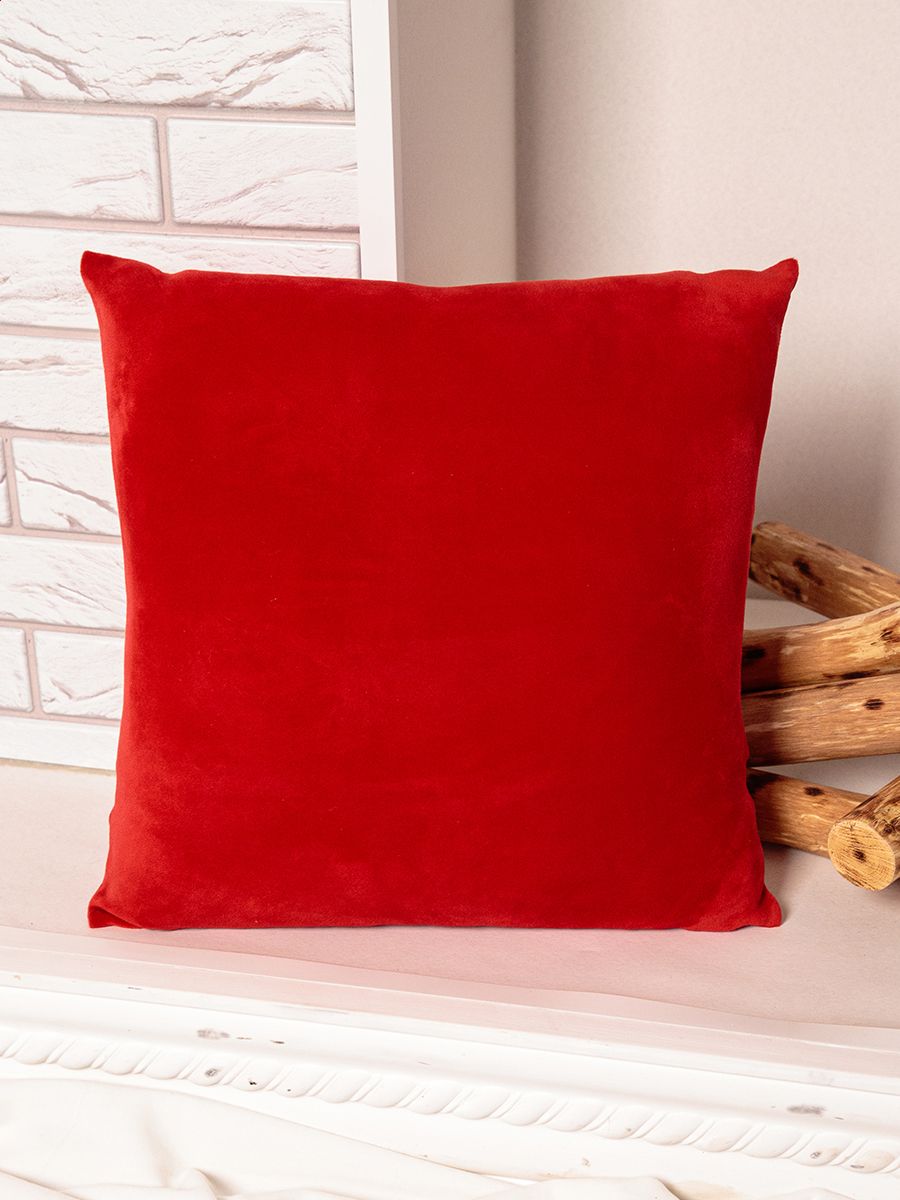 Однотонная подушка велюр красный