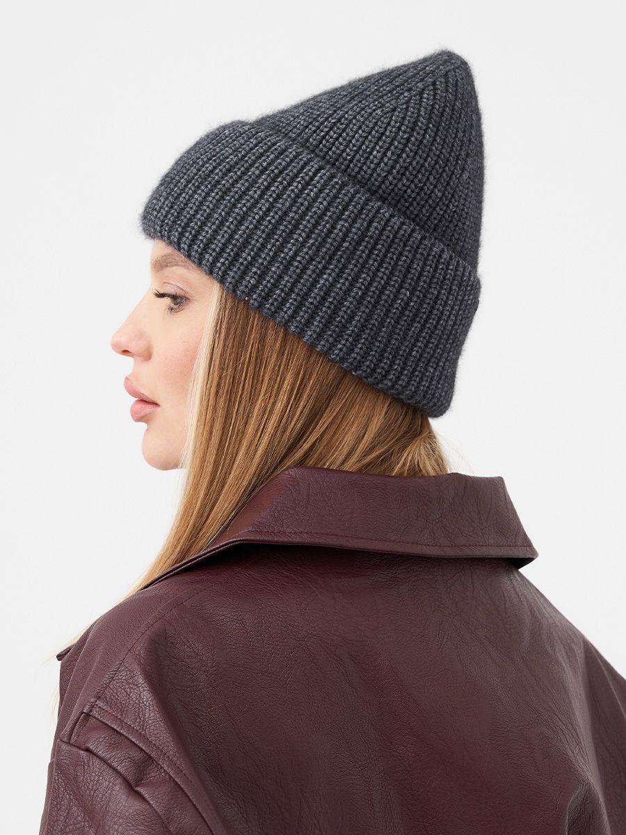 Майя шапка енот графитовый