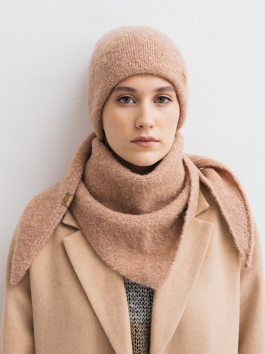 Роза шапка + Пати косынка комплект вязка букле пудровый