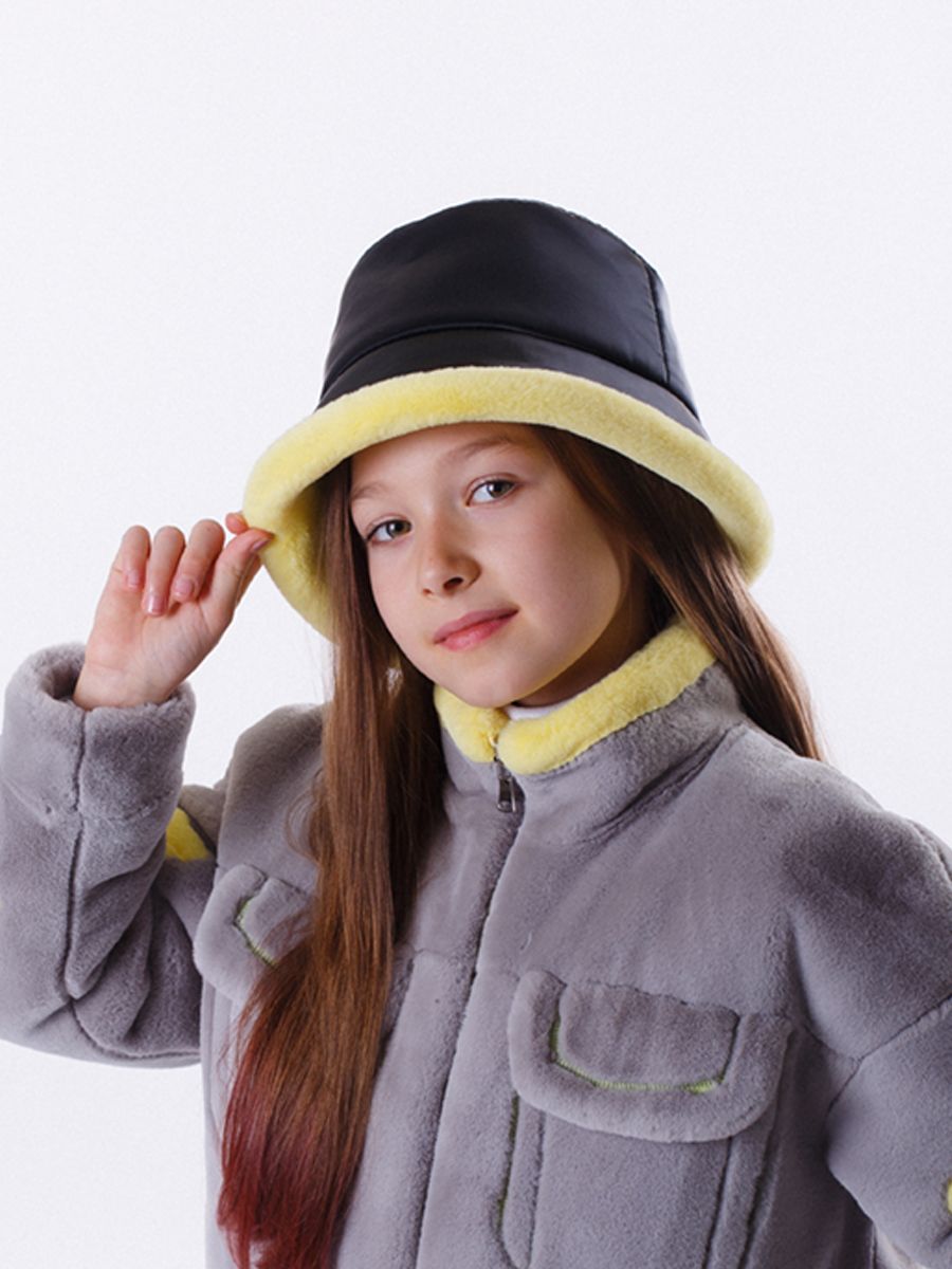 Кира шляпка плащевка на утепл.п. черный антрацит + экомех рекс лимонный р-р 54-55