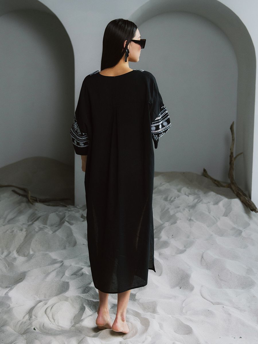 Клаудиа орнамент туника батист черный + батист шитье орнамент черно - белый р-р L